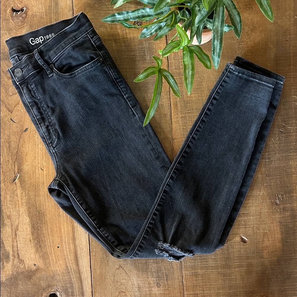 GAP Women's Dark Wash Jeans